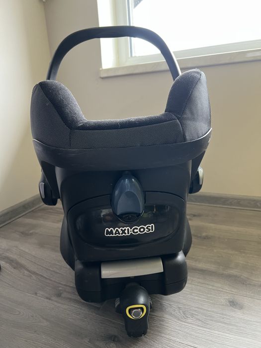 Автокрісло maxi cosi