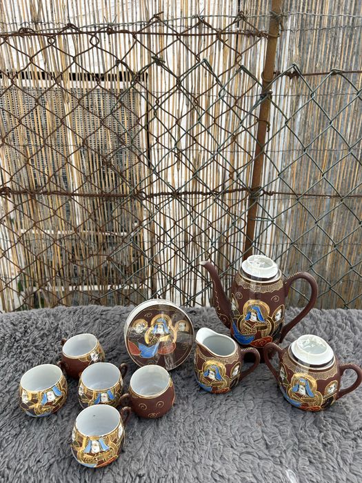 Servico de cha japones antigo