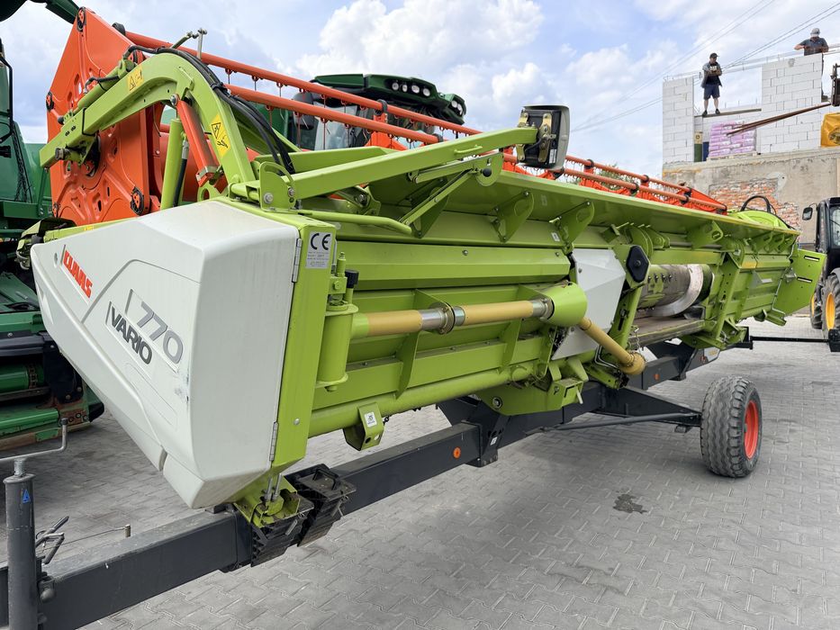 Комбайн Claas lexion 650