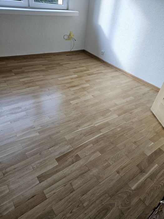 Cyklinowanie bezpyłowe -lakierowanie ,listwy, naprawy.