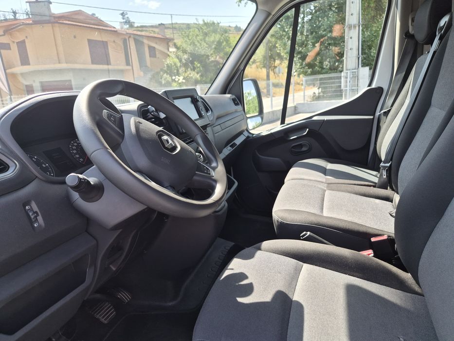 Renault Master 2.3 de 2021 com Iva Deditivél.