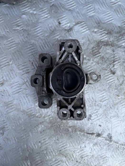 Подушка двигателя 1.9 диз альфа ромео 159 alfa romeo год 2007