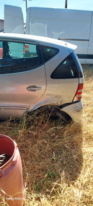 Para peças ou recuperar Mercedes A140 ano2003 com documentos  ativos