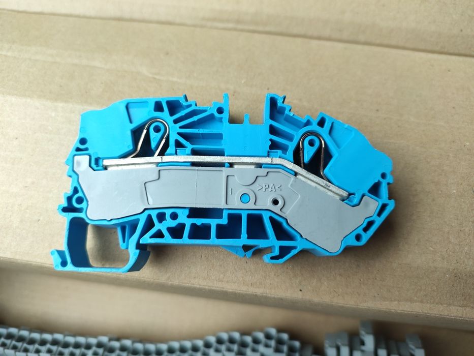 Złączka szynowa 2‑przewodowa 16mm2 niebieska 2016‑7604