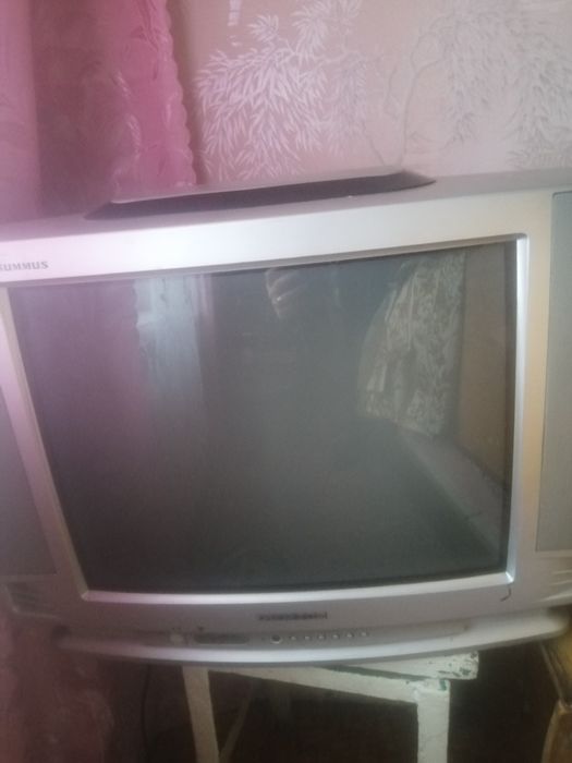 Продам телевизор в рабочем состоянии.