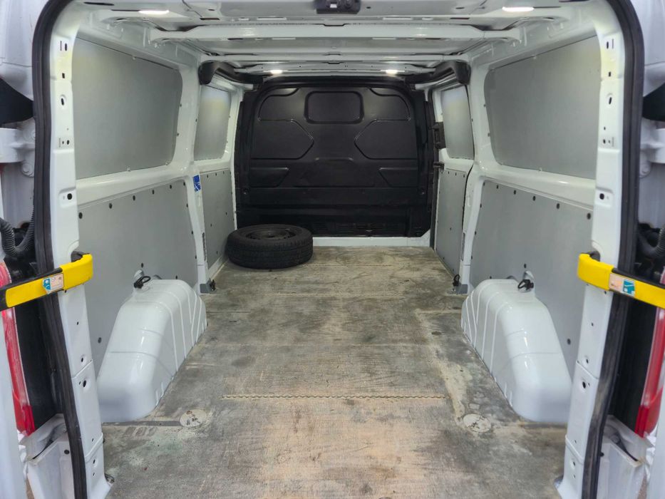 Ford Transit Custom 2.0 Automat/ L2H1 / NAVI/ LED/ Kamera / FV23%