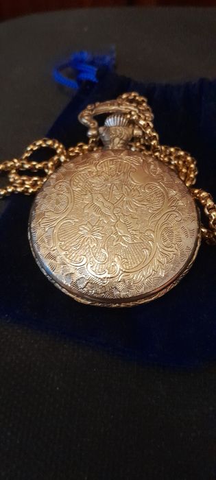 Relógio de bolso com corrente