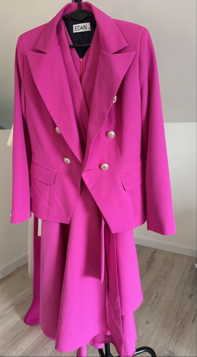 Elegancki komplet sukienka i marynarka