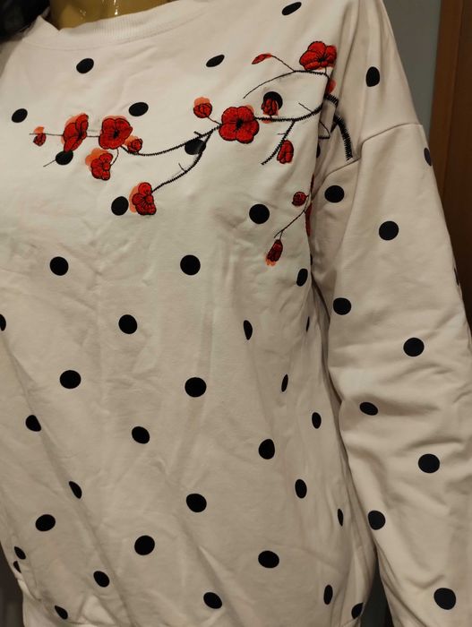 Biała bluza w groszki haft kwiatowy M/L oversize casual