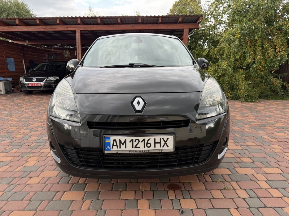 Renault Grand Scenic 3 1.9 dci 2010 рік 7 місць