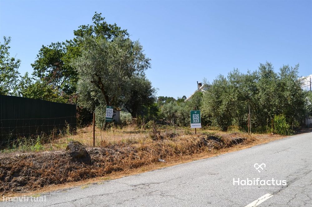 Terreno com viabilidade de construção em Vale Madeiros - Nelas