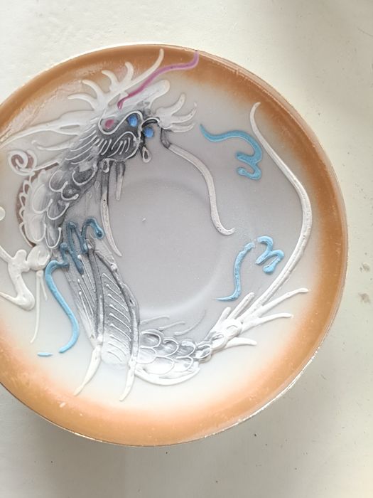 Serviço de café/chá de Macau de porcelana  com litofania e  relevo de colecção