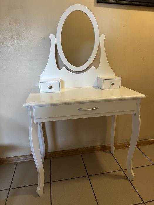 stolik do makijażu na sprzedaż