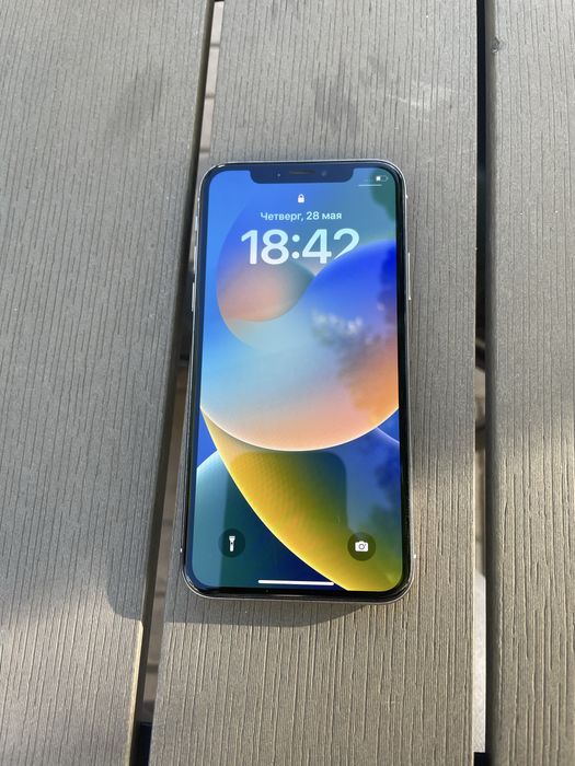 Iphone 10 , XS