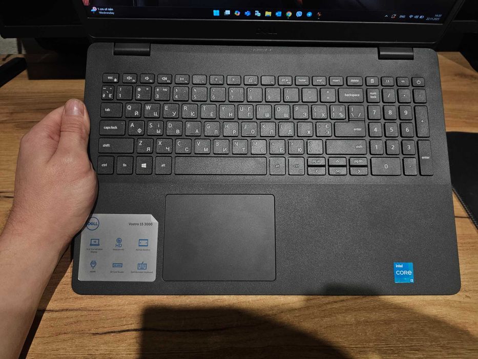 DELL 3500 /15.6 FHD IPS/core i3-1115G4/8GB DDR4/256 SSD nvme