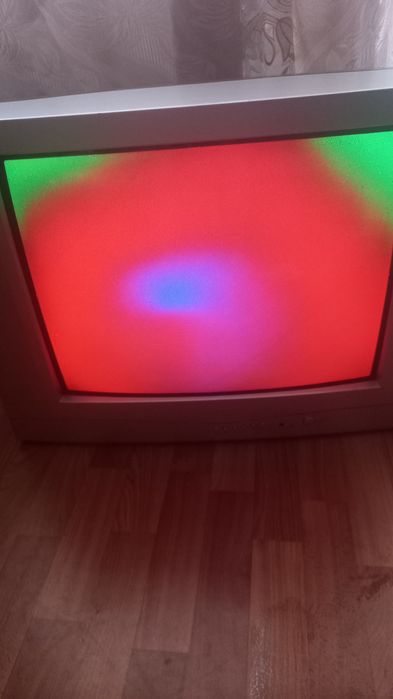 Продам телевізор