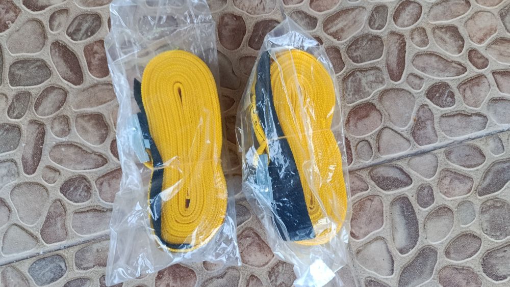 Стяжний ремінь для вантажу