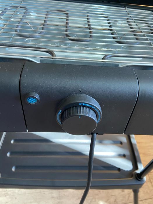 Grill elektryczny Cecotec 2400W