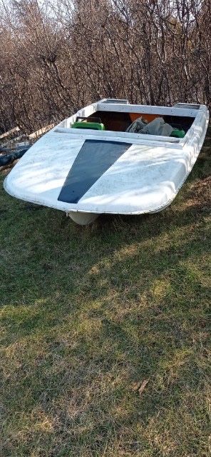 Łódka motorówka kadłub