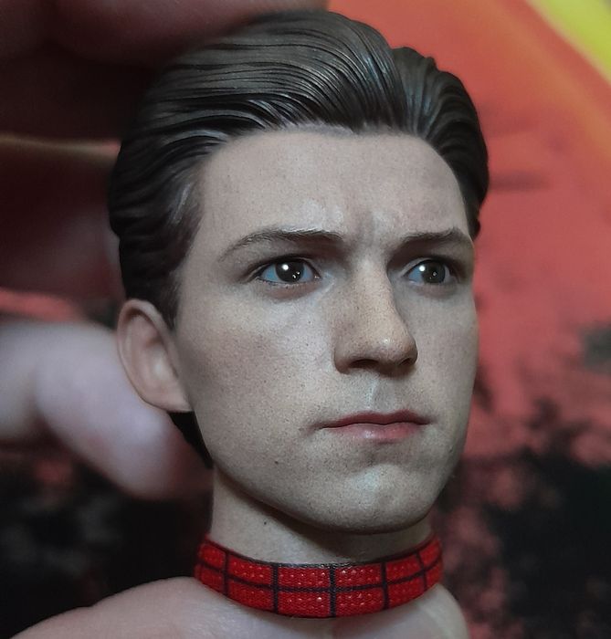 Hot Toys spider man mms 680