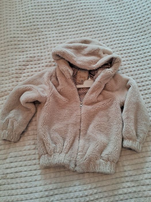 Стильна зручна шубка на 3 роки