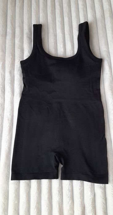 Комбінезон для спорту розмір M