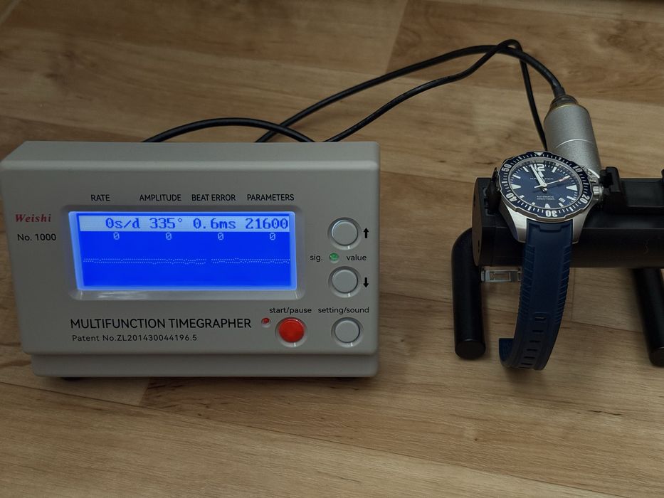 Чоловічий годинник Hamilton Khaki Navy Frogman 42mm.