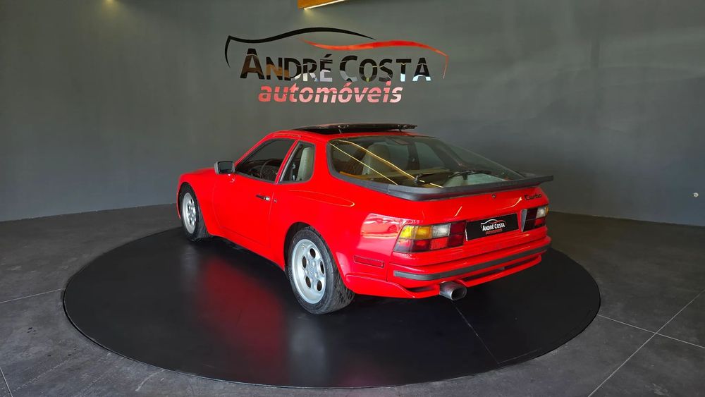 Porsche 944 Turbo S