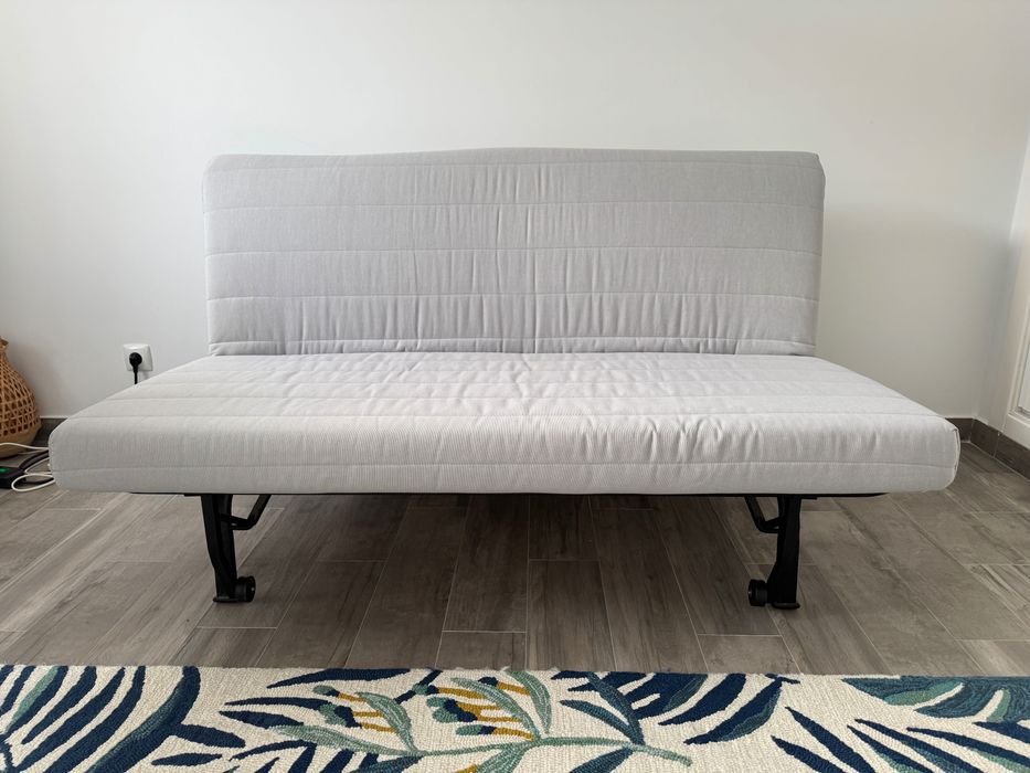 Sofá-cama IKEA com colchão adequado