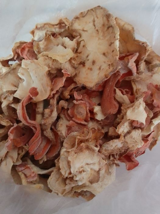 Zioła, granulat i przysmaki warzywne dla królika