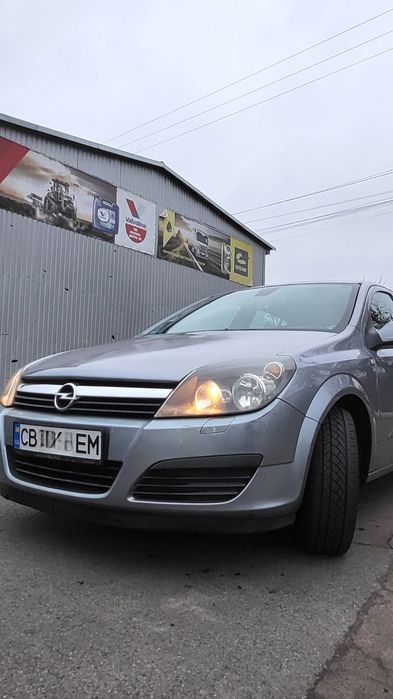 Opel Astra 2005 1.8 автомат