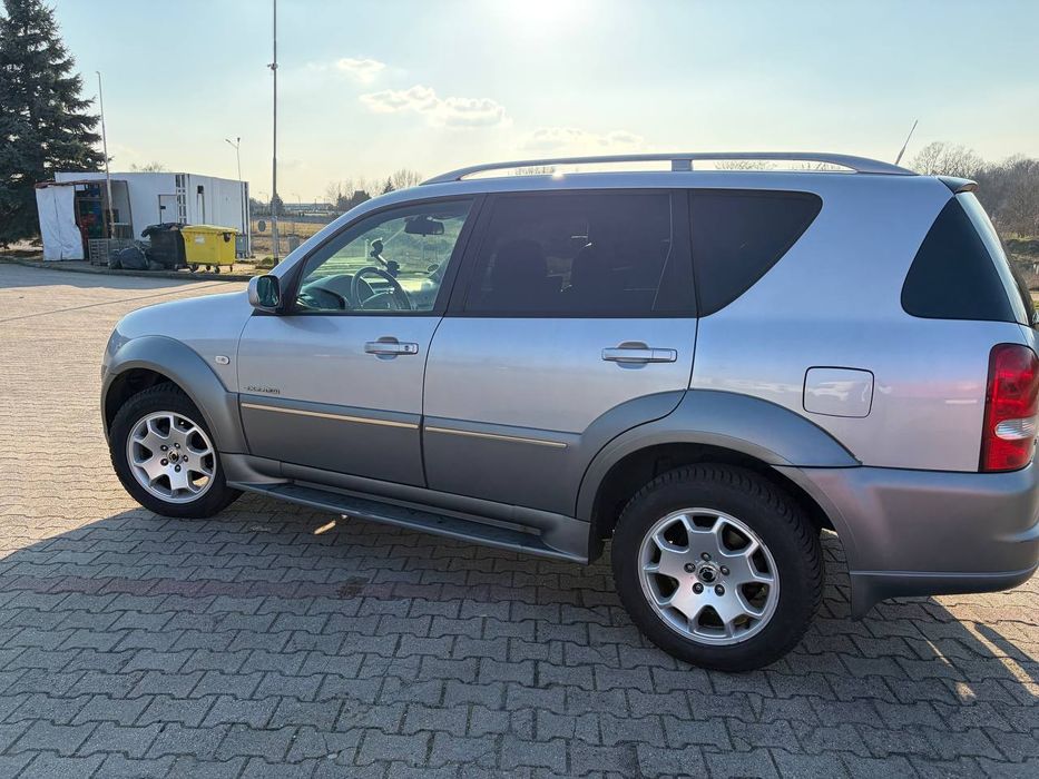 Ssang Yong rekston