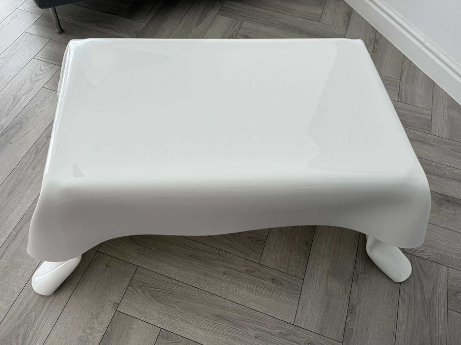 Stolik kawowy pleksiglas IPLEX Design włoski design / designerski biały stolik opadający obrus