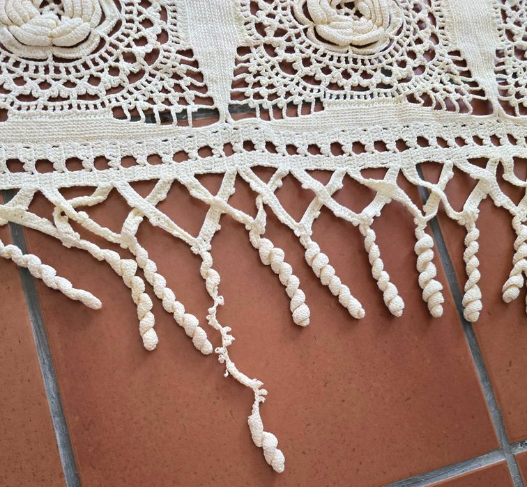 Colcha branca em renda