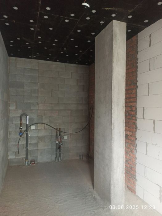 Файна Таун комерційне приміщення 13 кв.м