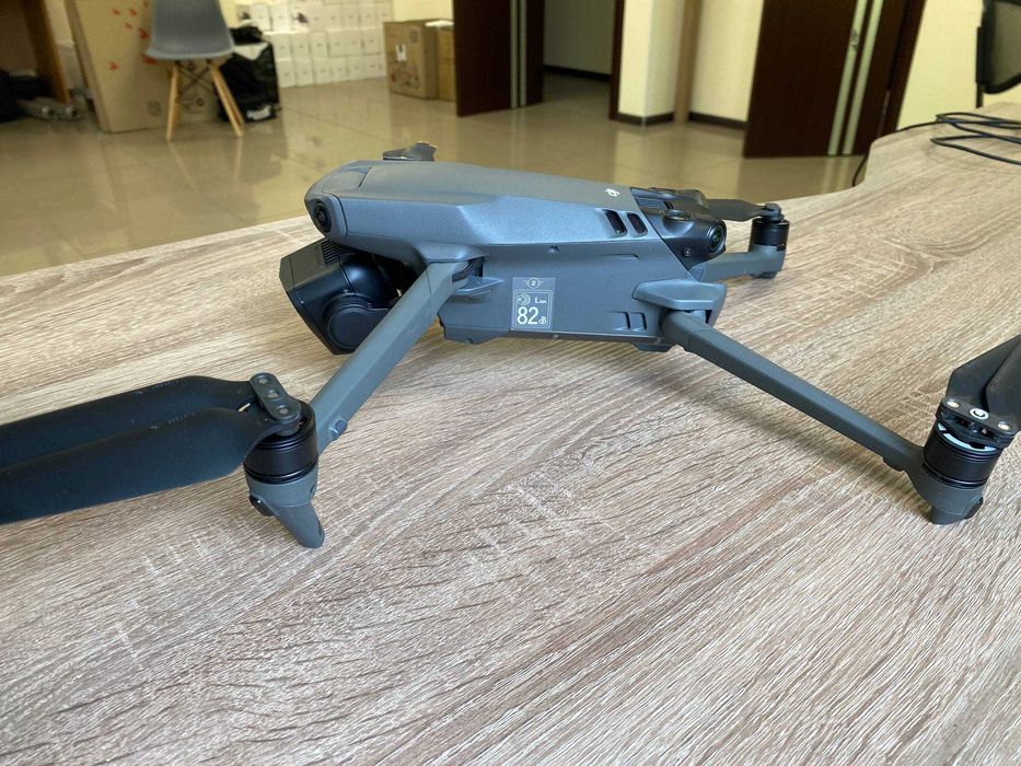 Квадрокоптер DJI Mavic 3 Pro Б/У | З акаунтом | Прив'язаний до пульта | Обмеження для польотів зняті