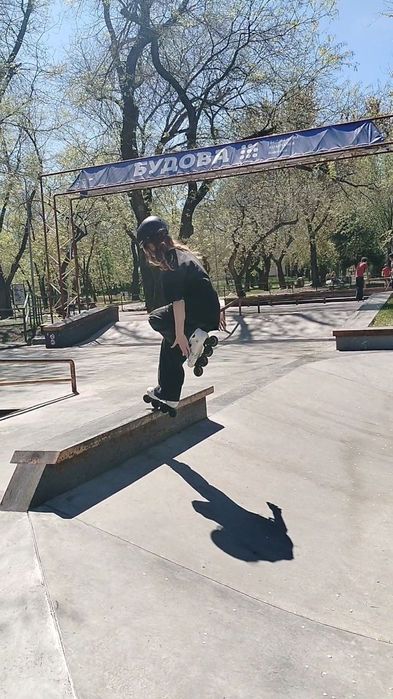 Тренер / Інструктор з катання на роликах.