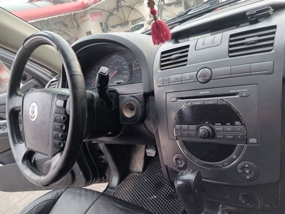 Продаю ssangyong rexton 2