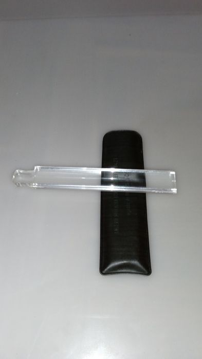 Antiga Lupa em Acrílico