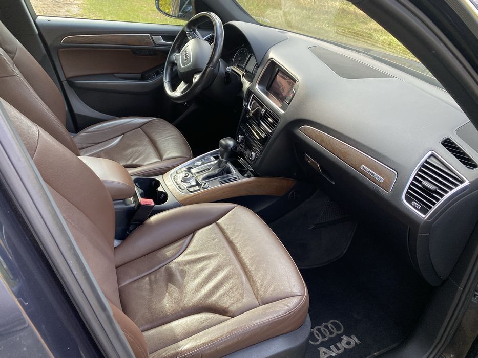 Продам Audi Q5 2.0