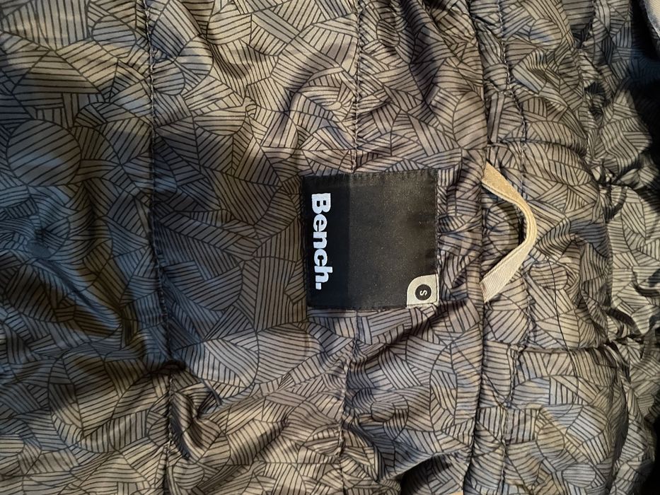 Продам куртку Bench.(орігінал)