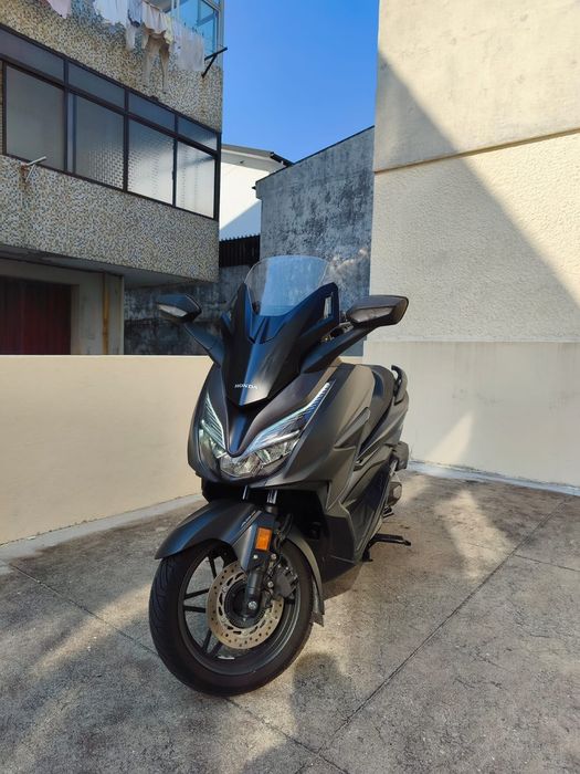 Honda Forza 125