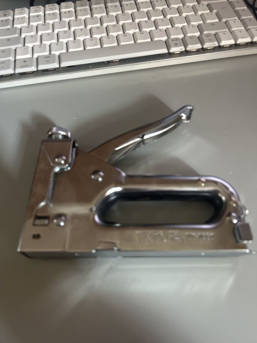 YATO YT-7007 Zszywacz Tapiceraki