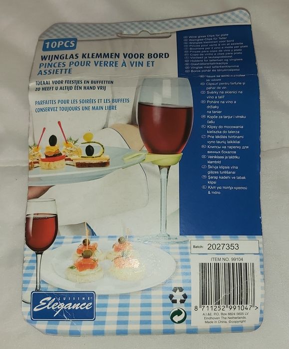 Vários artigos de festa