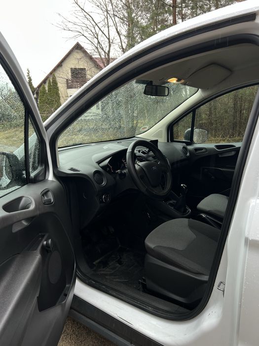 Ford Transit courier maly przebieg bezwypadkowy