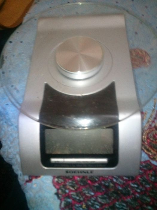 Balança  de precisão digital nova  10€