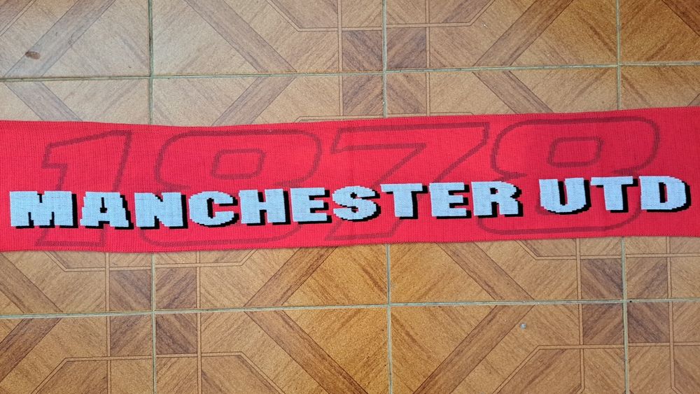 Cachecóis duplos do Manchester United FC