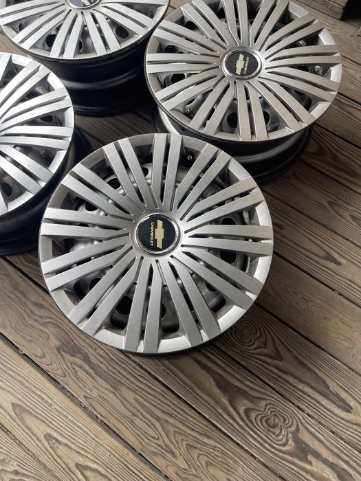 4/114.3R15 диски метал+колпаки