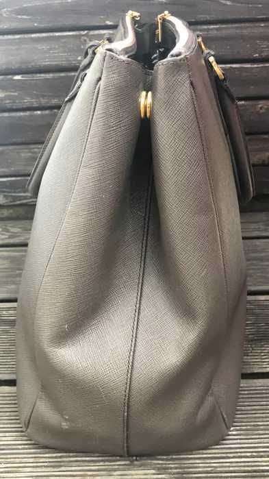 Prada - torebka z certyfikatem oryginalności