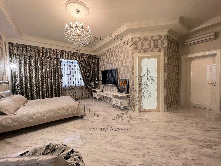 Новый Особняк Общая площадь 950м.Дом 577м.В самом Центре Козина.Без-%